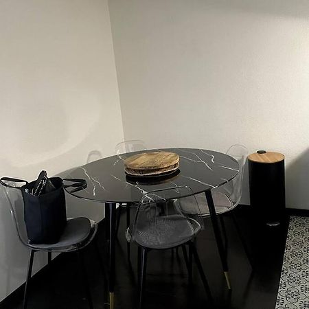 Le Chic Apartment Lourdes Ngoại thất bức ảnh