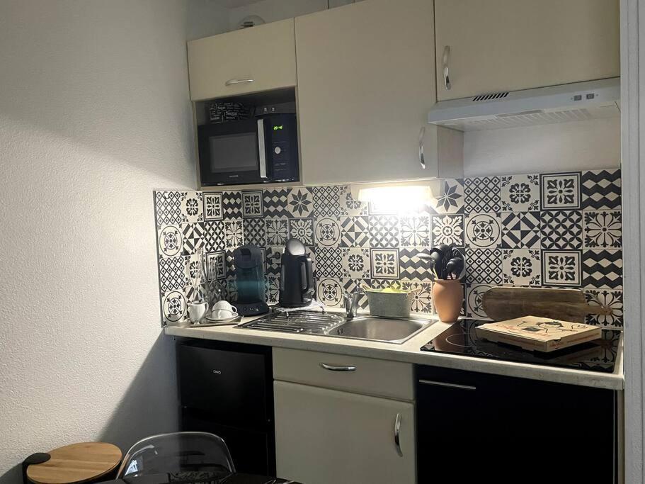 Le Chic Apartment Lourdes Ngoại thất bức ảnh